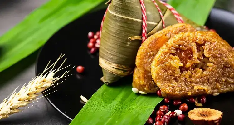 Eating Zongzi